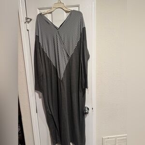 Plus Size Striped Black and White Long Sleeve Dress